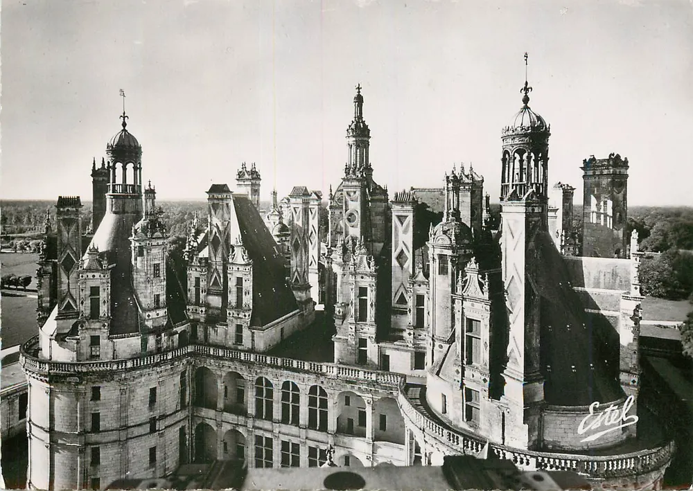 Château de Chambord — Vue d'ensemble des combles et des terrasses — Estel - Recto