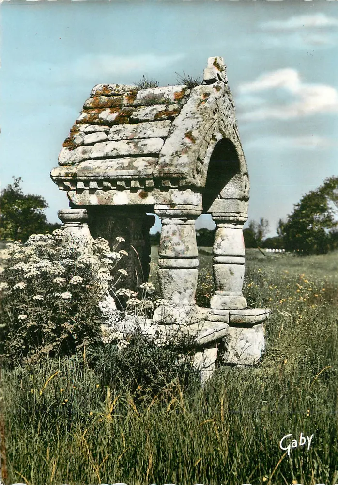 Fontaine bretonne — Lauzach (Morbihan) — Edições Gaby - Frente