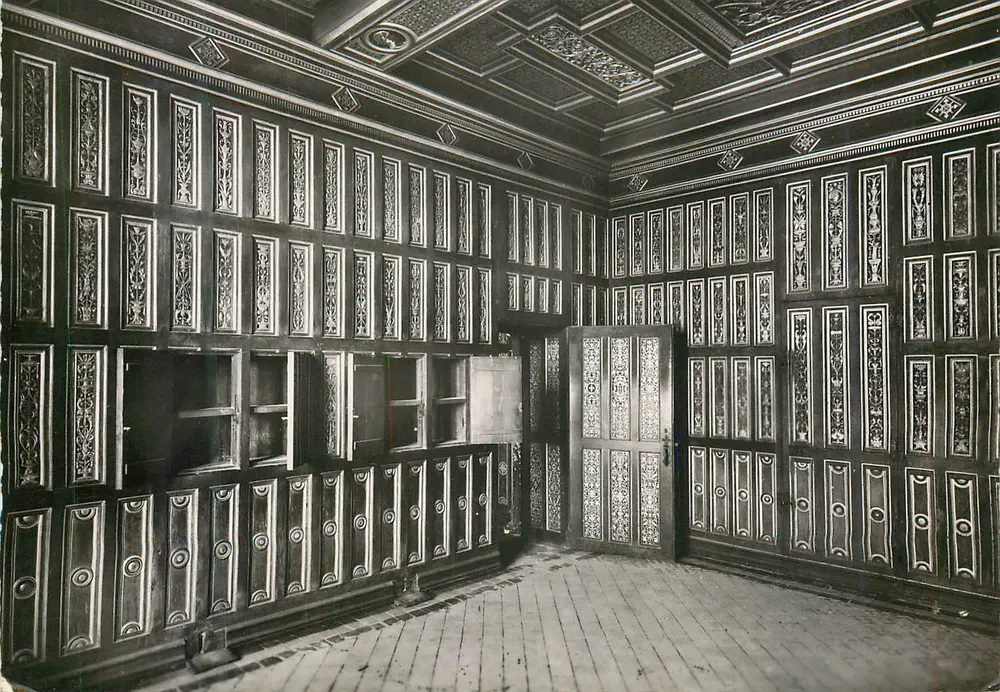 Schloss Blois — Catherine de Médicis' Arbeitszimmer — SYNDICAT D'INITIATIVE DE BLOIS - Vorderseite