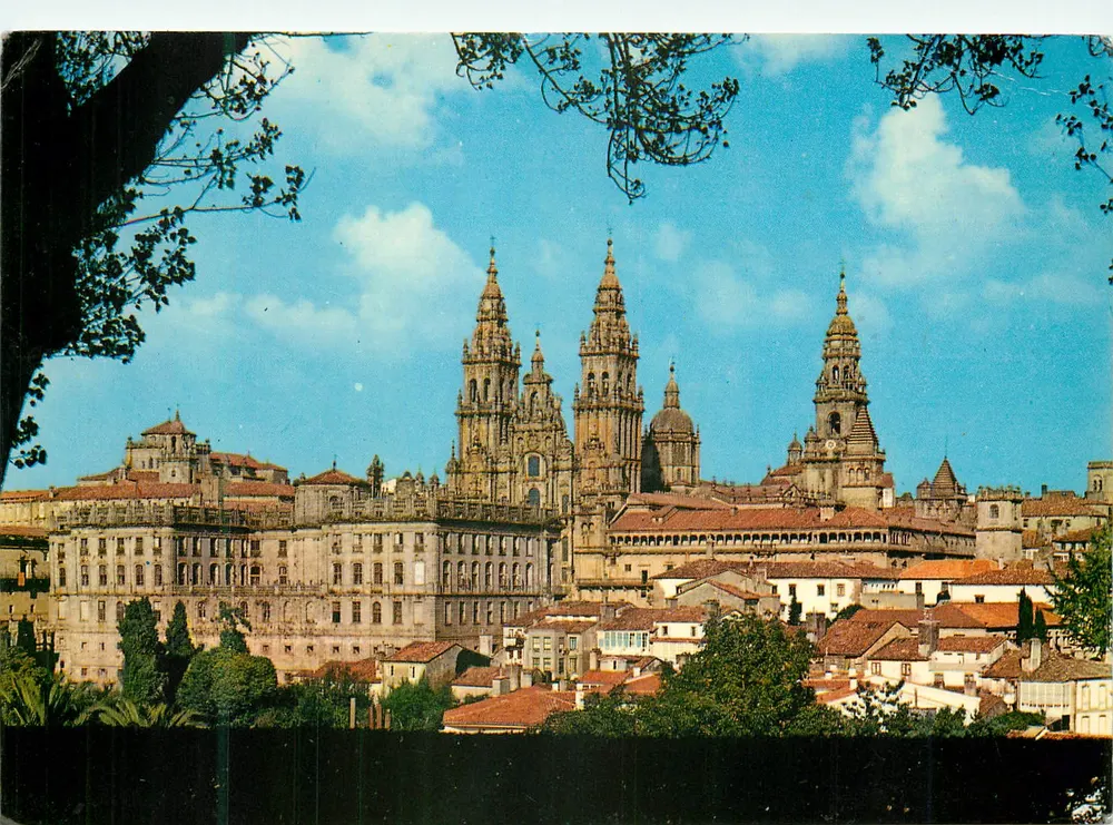 Santiago de Compostela — Vista parcial (Desde o Paseo de la Herradura) — N.º 6 — Editor não visível - Frente