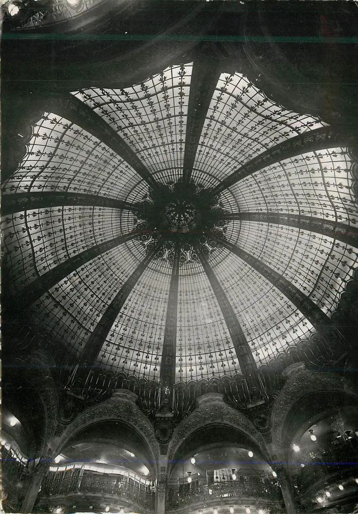 Paris - As Galerias Lafayette - A cúpula - Frente