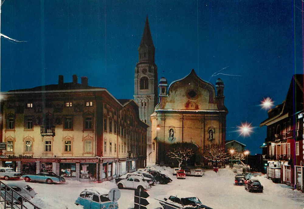 Cortina d'Ampezzo — Piazza Roma — Edition Foto Ghedina n°1/0144 - Front