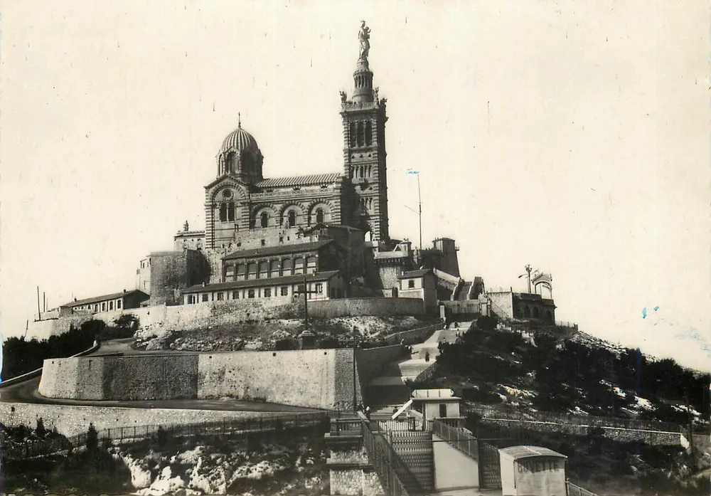 Nossa Senhora da Guarda — Marselha — A. Tardy, Quai do Mariscal Pétain - Frente