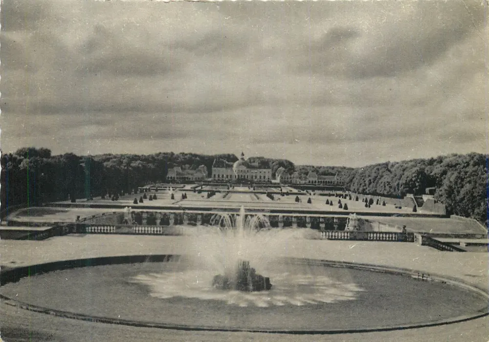Vaux-le-Vicomte — Uitzicht genomen vanaf de Gerbe — Uitgever Jean Vincent, 44 rue La Boétie, Parijs - Voorkant