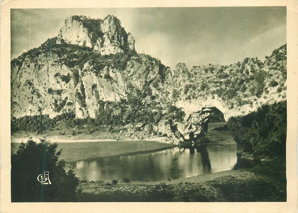 Ponte d'Arc — Arredores de Vals-les-Bains (Ardèche) — Edição G.-L. Arlaud, Número 85 - Frente
