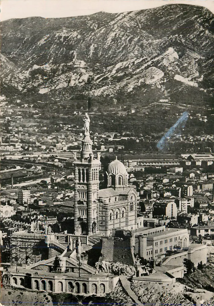 Marseille (B.-du-Rh.) — Luftbild der Basilika Notre-Dame de la Garde — Éditions Aériennes 'CIM', Combier, Villeneuve-sur-Lot, Agen - Vorderseite