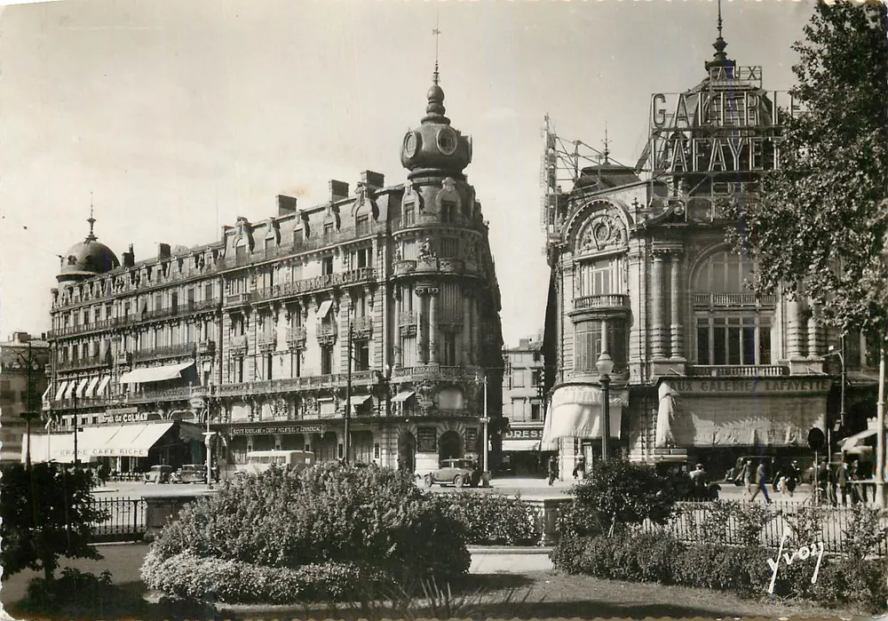 Montpellier (Hérault) — Place de la Comédie — Éditions d'Art YVYON - Frente