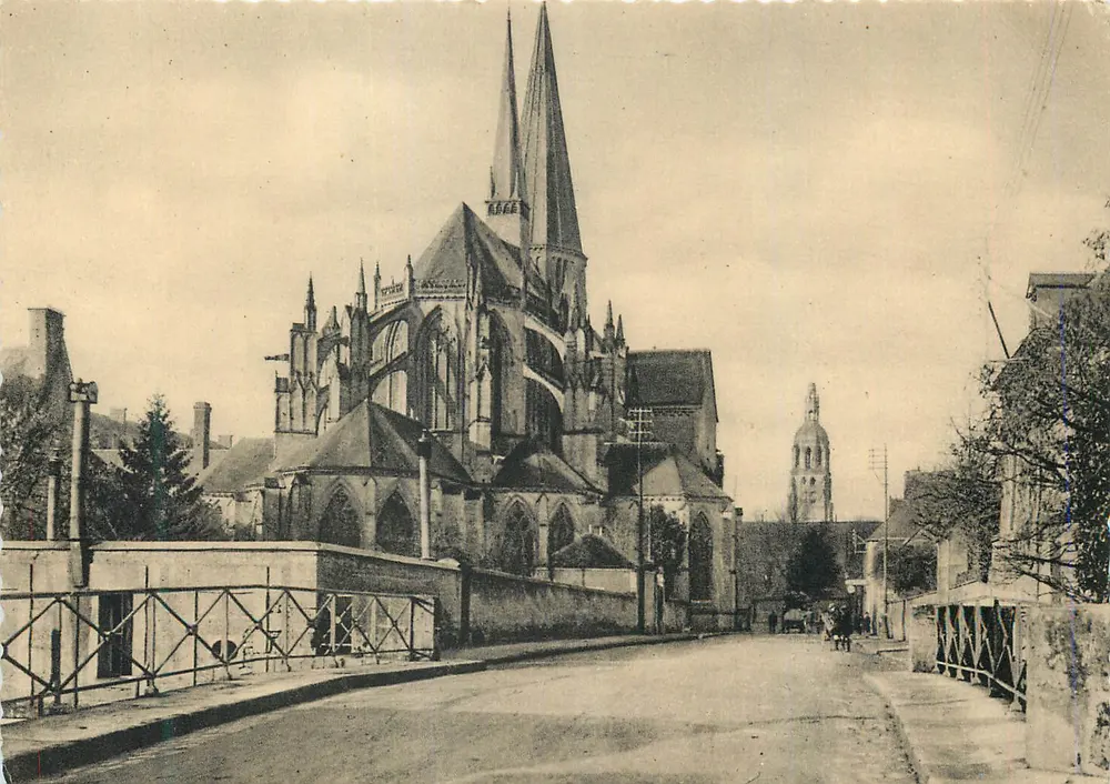 Vendôme (Loir-et-Cher) — Abside da Trinité — Nouvelles Galeries, Editor - Frente