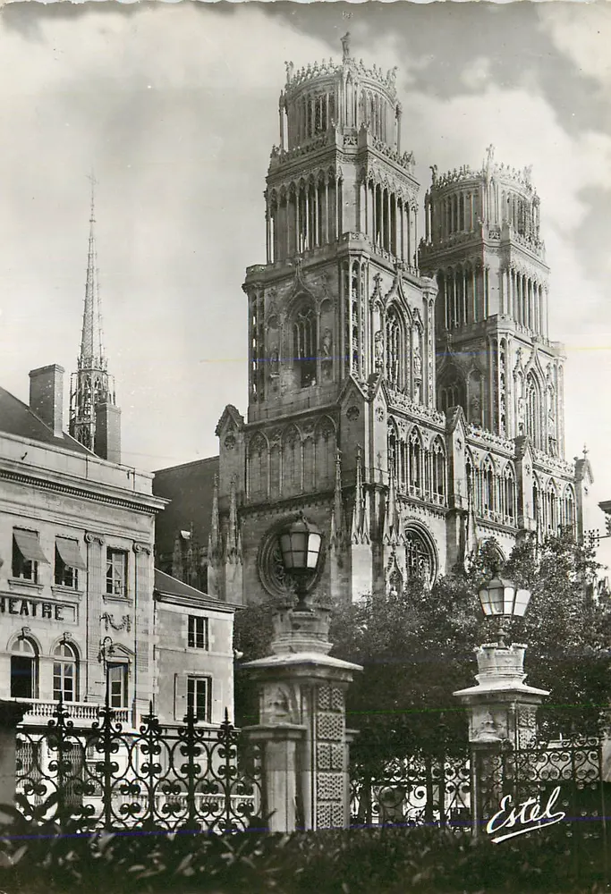 Orléans — Die Kathedrale vom Rathaus aus gesehen — Éditions LUXE d'Estel - Vorderseite