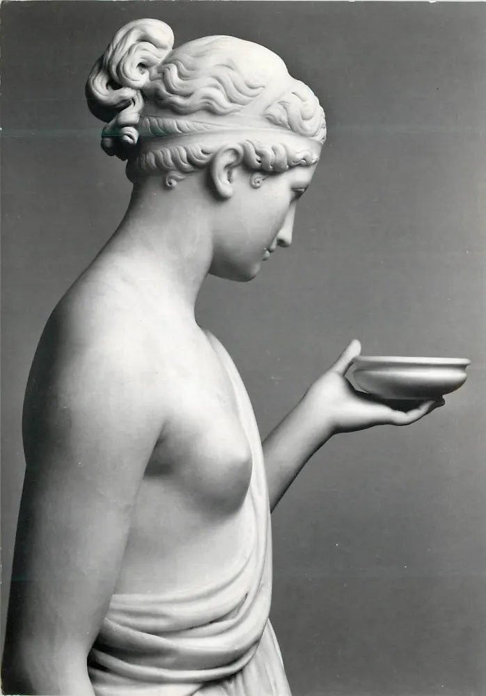 Hebe — Detail der Marmorstatue — Bertel Thorvaldsen, 1806, Thorvaldsen's Museum, Kopenhagen - Vorderseite