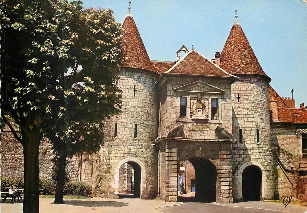 A porta Rivotte — Besançon (Doubs) — EKTACAP - Frente