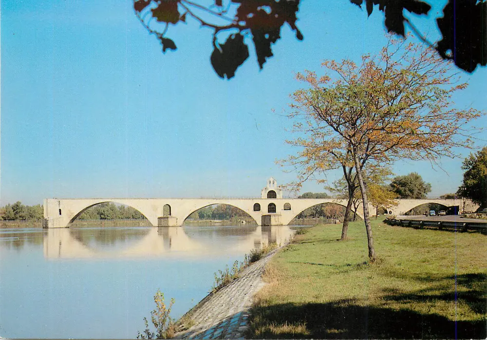 Avignon — O Ponte Saint-Bénézet — Edições OVET - Frente
