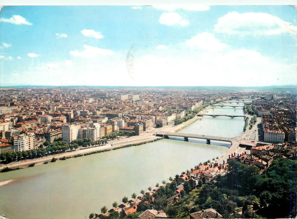 Vista aérea dos pontes sobre o Rio Ródano — Lyon — Edição Pariente F. Dumas S.A. - Frente