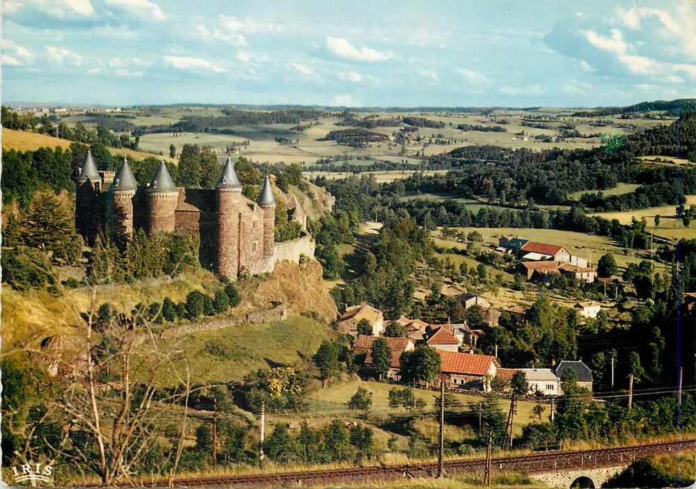 Schloss Saïlhans — Umgebung von Saint-Flour — Mexichrome-Edition - Vorderseite