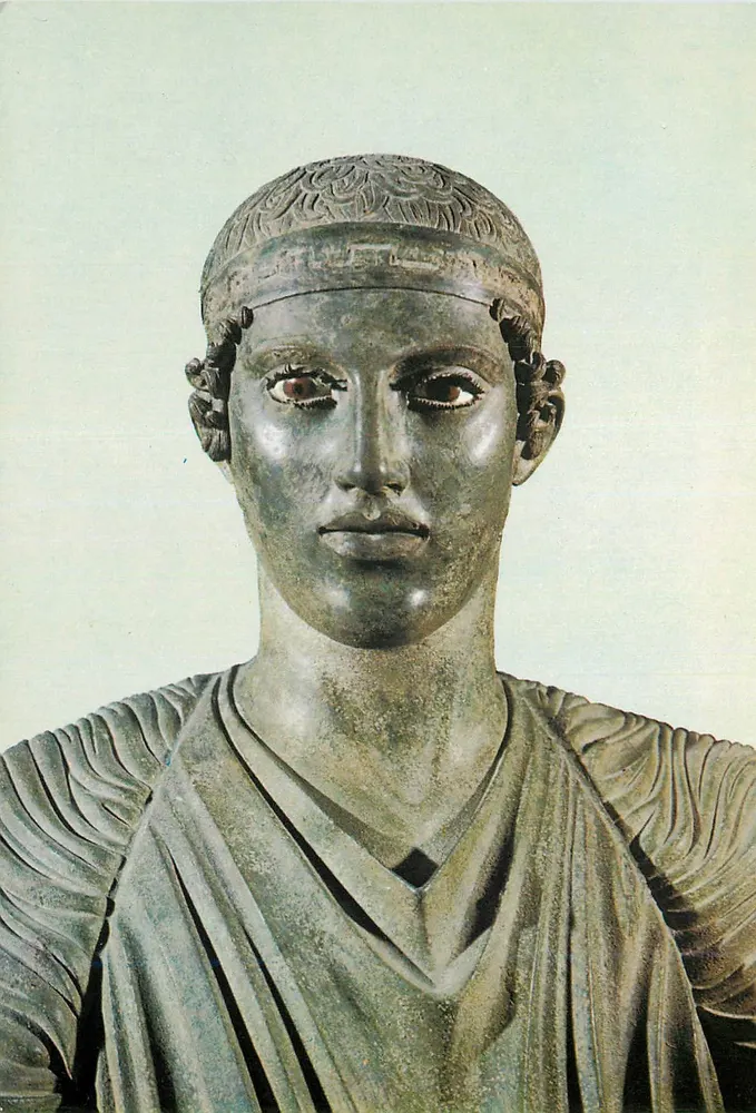 Buste van de Wagenrijder — Museum van Epidauro — Uitgave HANNIBAL - Voorkant
