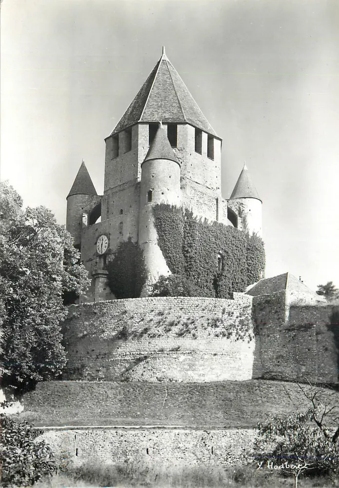 Tour de César — Provins (Seine-et-Marne) — Y. Hodaberg - Recto
