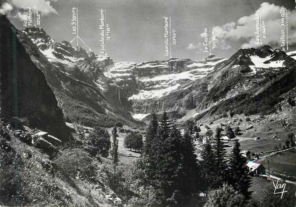 Os picos dominando o Cirque — Gavarnie — Edição Quinault, Lourdes - Frente