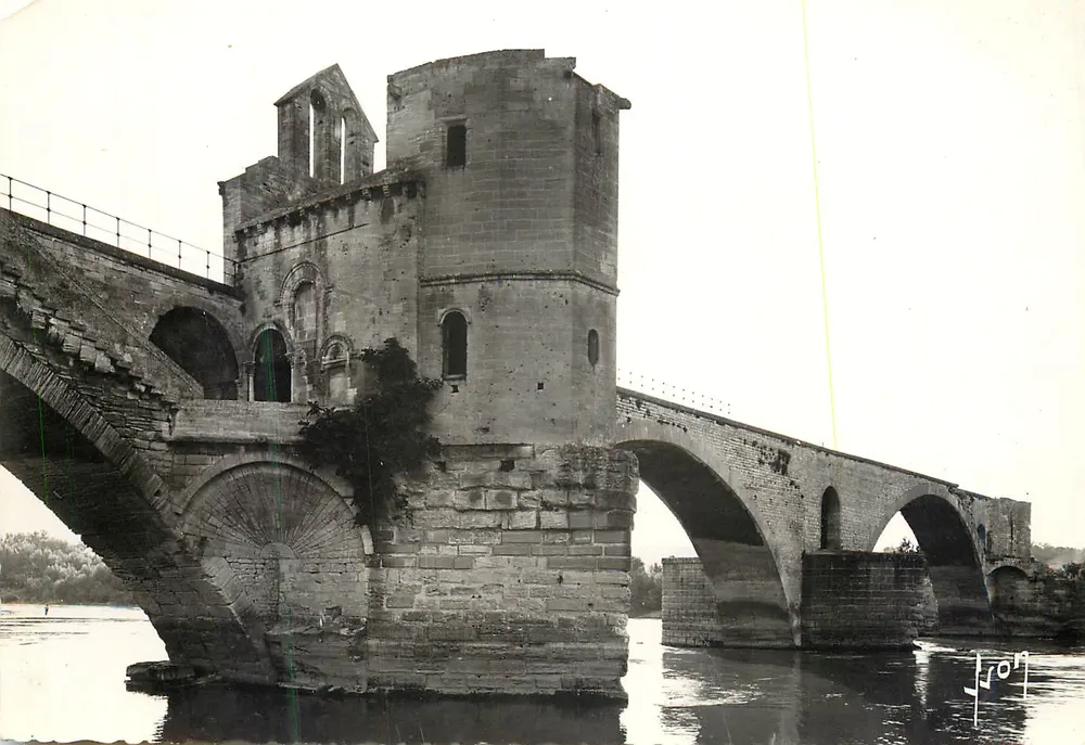 Avignon (Vaucluse) — O Rio Rhône e o ponte Saint-Bénézet — Les Éditions d'Art Marrel - Frente