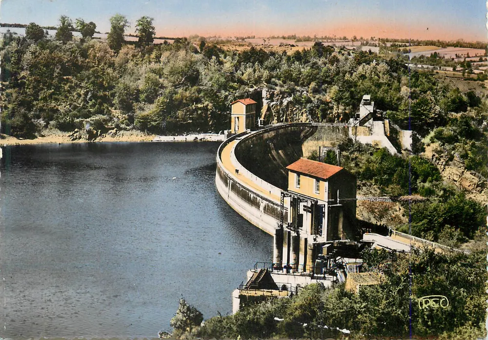 O Barragem de Eguzon — A Creuse pitoresca — M. Roussel, Fotógrafo-Editor, Châteauroux - Frente