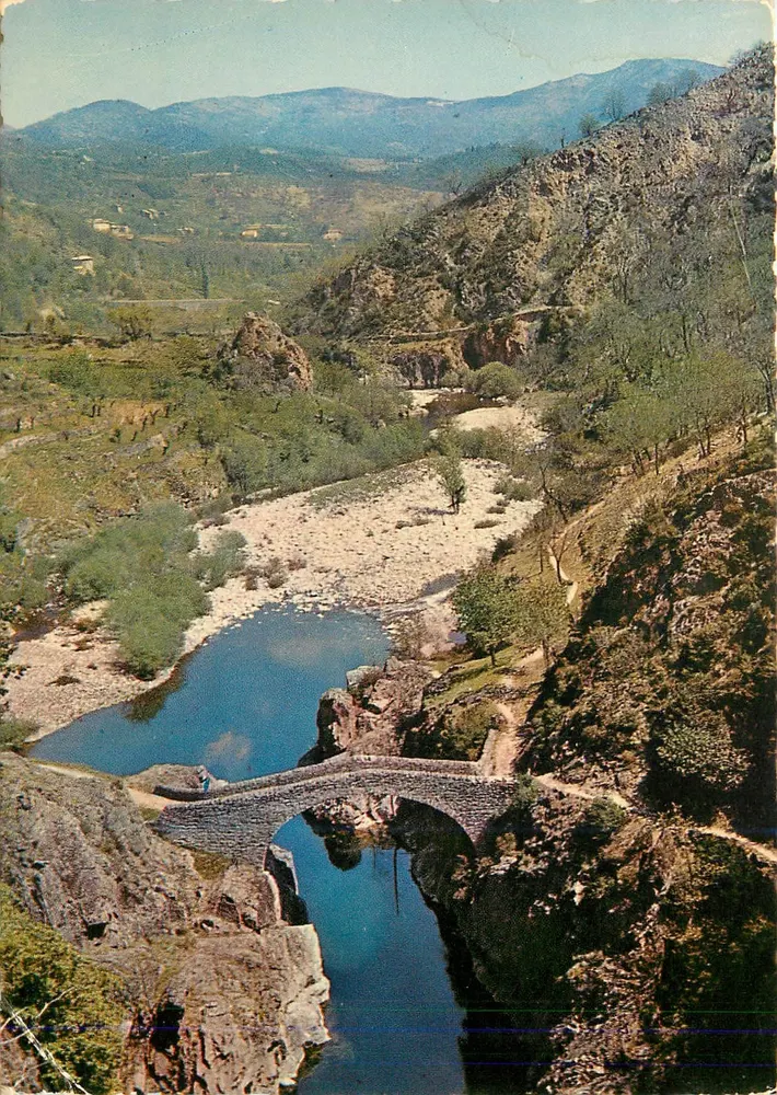 Die Schluchten der Ardeche in Thueyts — Die Teufelsbrücke — Éditions J. Cellard - Vorderseite