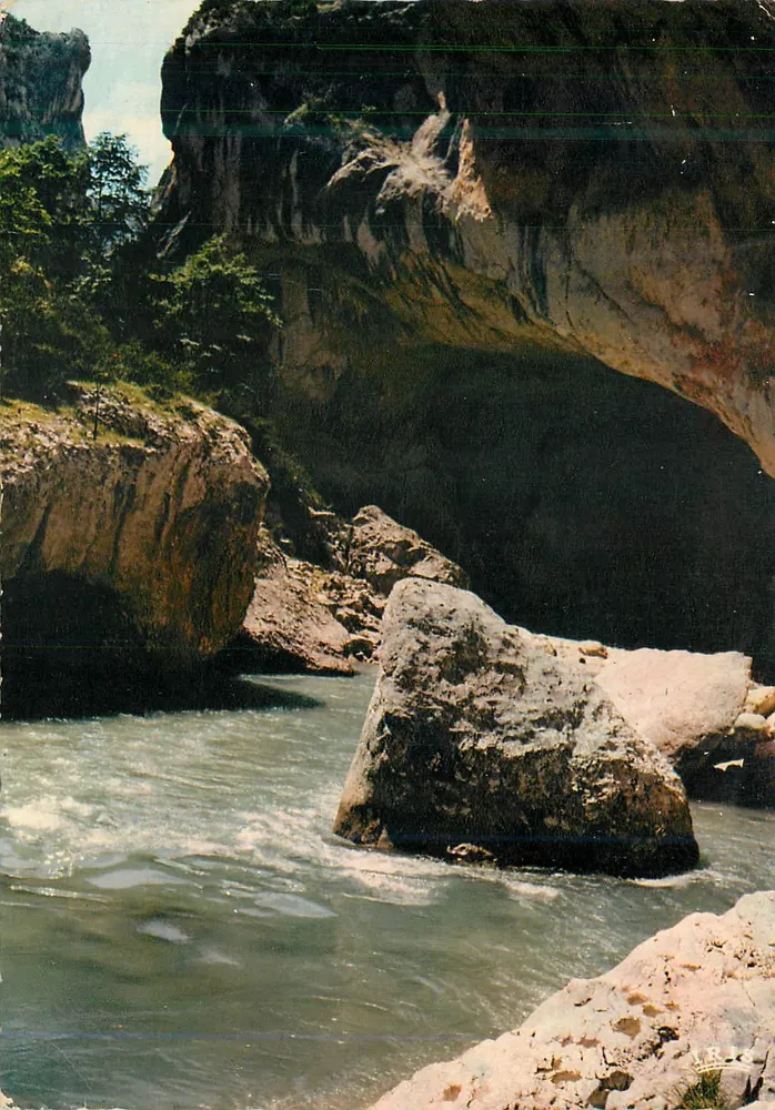 Gorges do Verdon — A Beaume aux Pigeons — Presses-Diffusion S.A. "La Cigogne" - Frente
