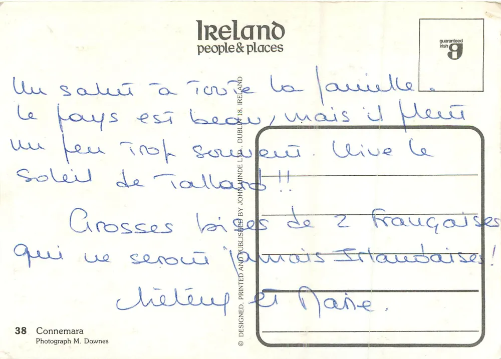 Connemara — paisagem costeira com cabana de palha e jumento — Ireland people & places n°38 - Verso