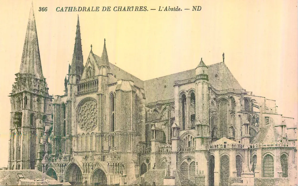 Catedral de Chartres — A Abside — ND - Frente