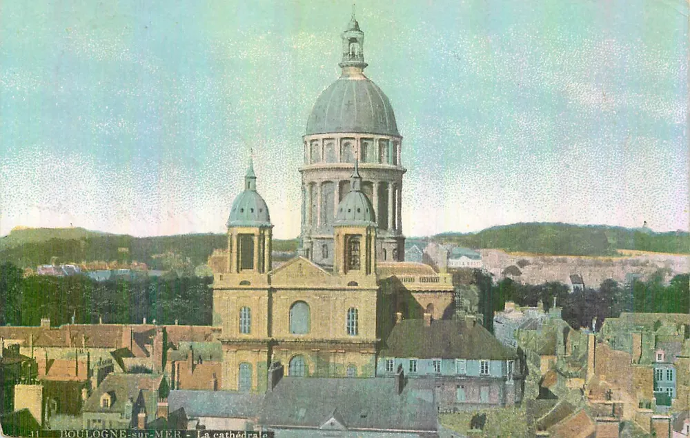Boulogne-sur-Mer — La cathédrale — éditeur Aquaviva, n°31 - Recto