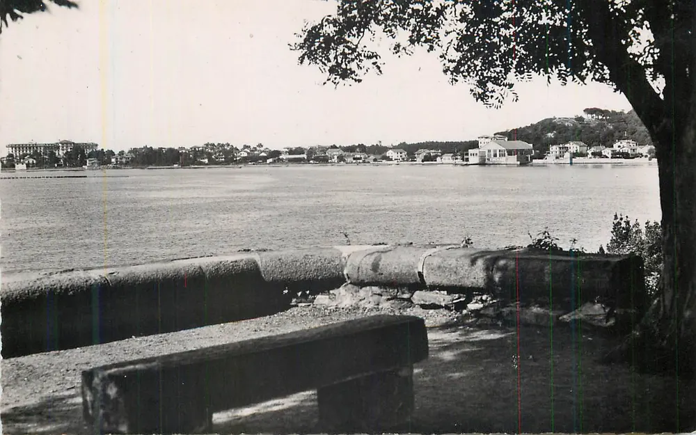 Die Pointe d'Hendaye aus Sicht des Vieux Fort — « Unsere schönen Pyrenäen » n°1303, E. C. Paris - Vorderseite