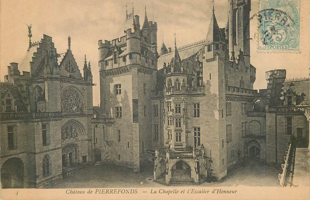 Schloss PIERREFONDS — Die Kapelle und die Ehrenstiege — ND Phot - Vorderseite
