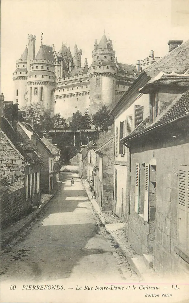 PierreFonds — La Rue Notre-Dame et le Château — Edition Varin n°59 - Recto