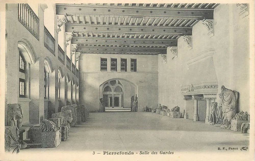Pierrefonds - Sala dos Guardas — B. F., Paris, n°3 - Frente