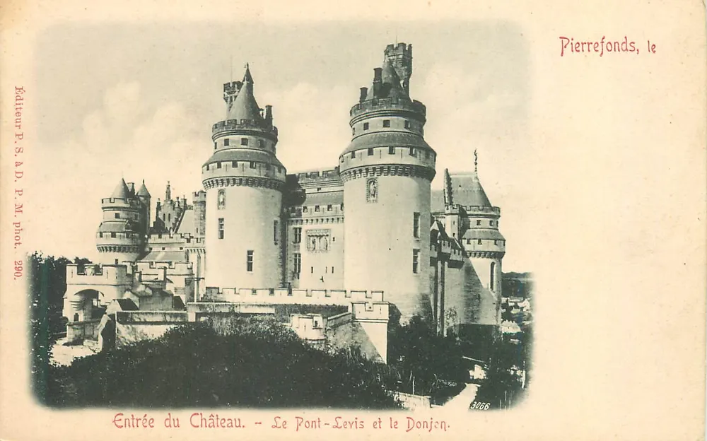 Pierrefonds, das Schloss — Der Pont-Levis und der Donjon - Vorderseite
