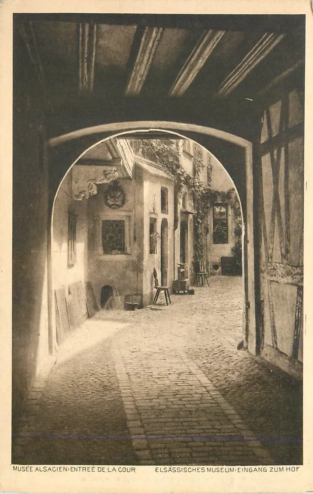 Musée Alsacien — Entrada da cour — Editor desconhecido, número de série não visível - Frente