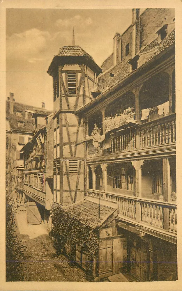 Cour du Corbeau — Strasbourg — Kunstverlag E. Haittmann, Strasbourg - Frente