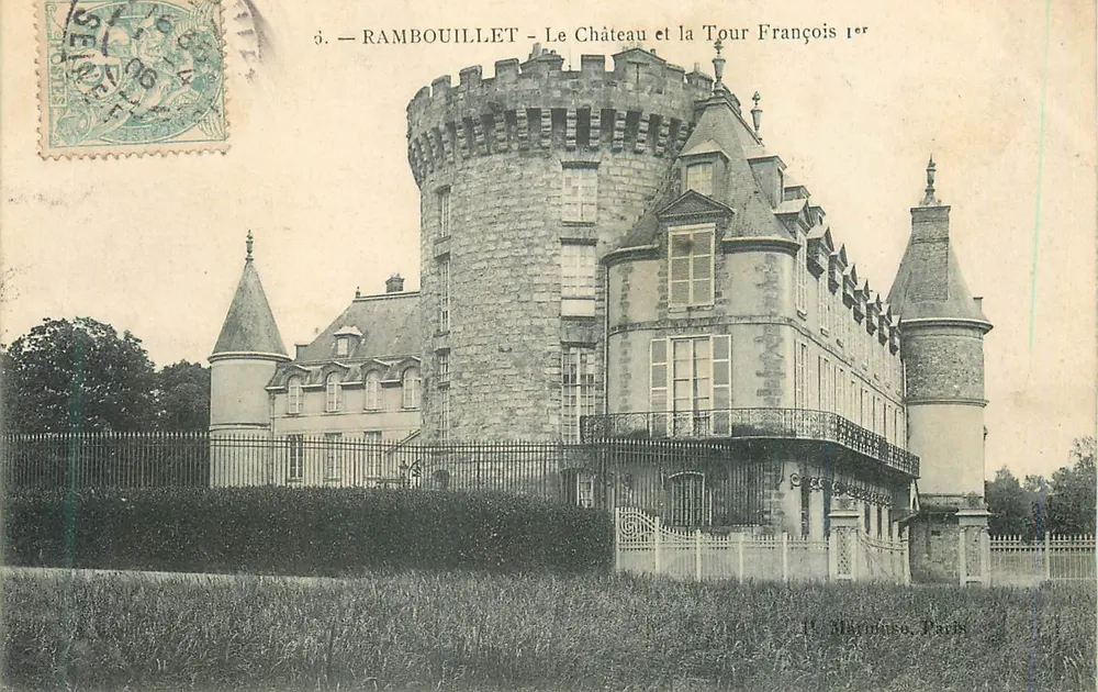 Rambouillet — Das Schloss und die Turm François I — P. Mounisse, Paris - Vorderseite