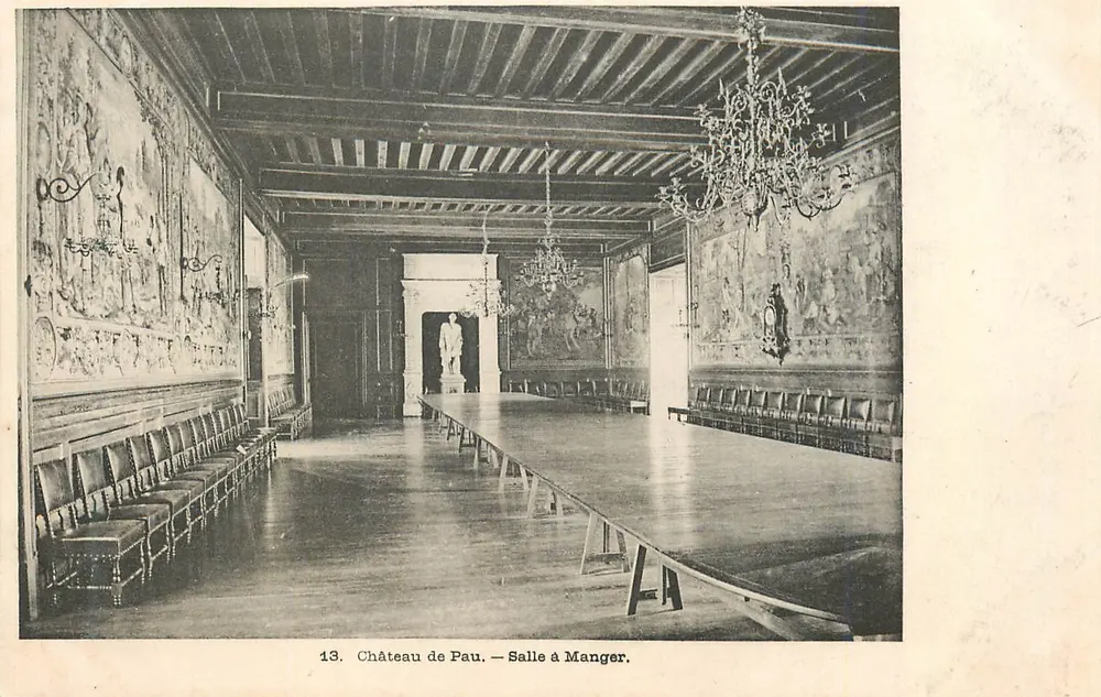 Castelo de Pau — Sala de Jantar — n°13 - Frente