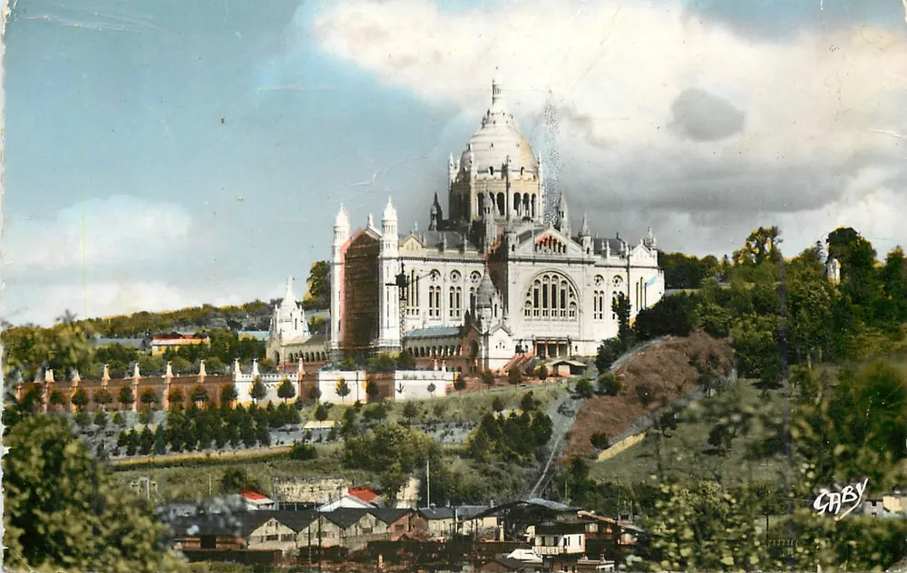 Lisieux (Calvados) - A Basílica — Edições Gaby, n°6 - Frente