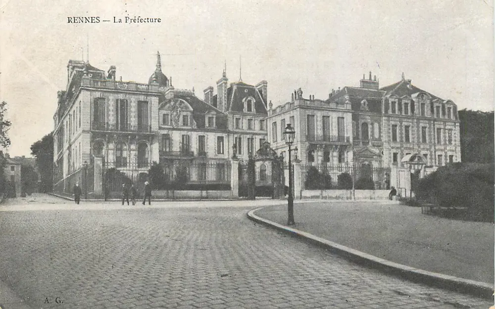 Rennes — A Prefeitura — A.G. - Frente