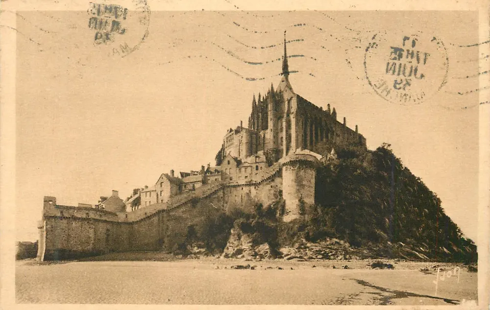 Mont-Saint-Michel — vue sud-est — Les Editions d'Art YVON, Mont-Saint-Michel - Recto