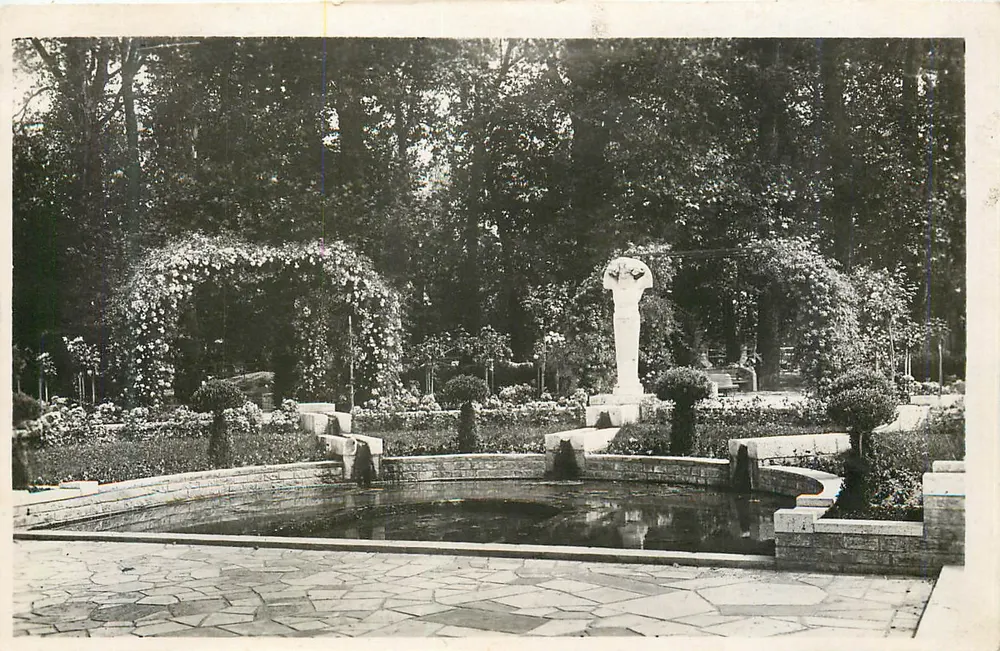 Garten der PRES - FICHAUX — Die Fontäne des Gottes Pan — P. Marguerita, Landschaftsarchitekt — E. MAQUAIRE, Verleger Bourges - Vorderseite
