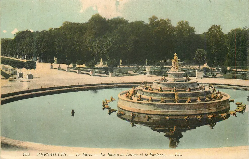 Versailles — Der Park — Der Bassin de Latone und der Parterre — LL. — Nr. 152 - Vorderseite
