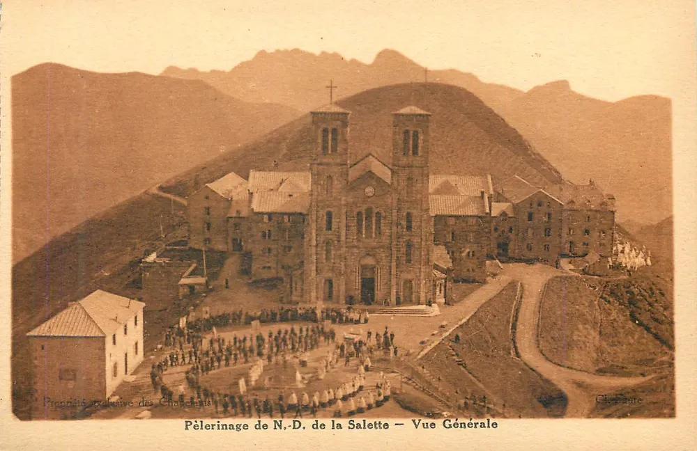 Pèlerinage de N.-D. de la Salette — Vue Générale — Chantier - Recto