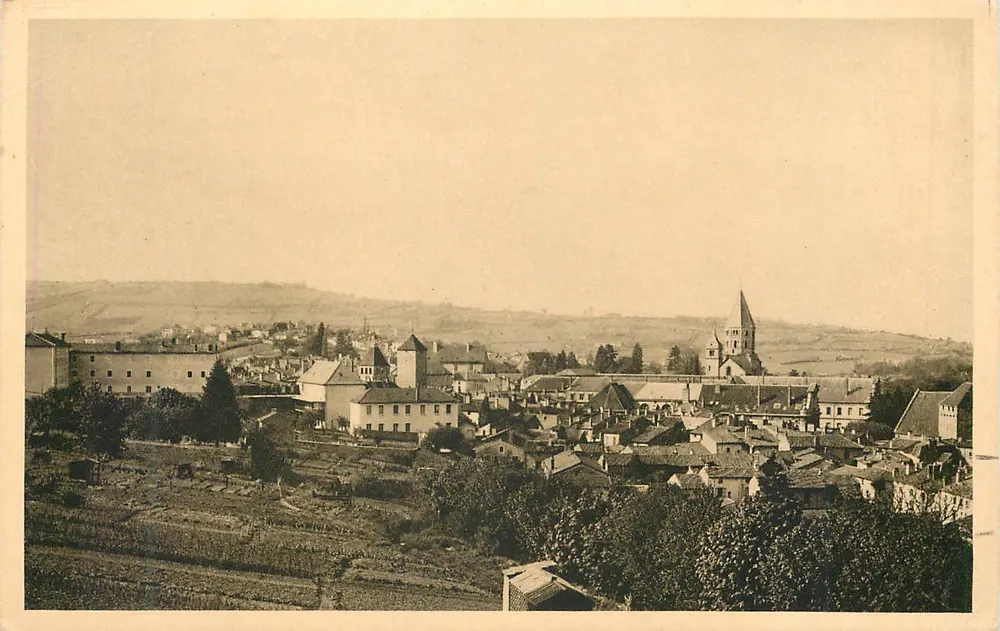Cluny — Vista panorâmica — editor não identificado - Frente