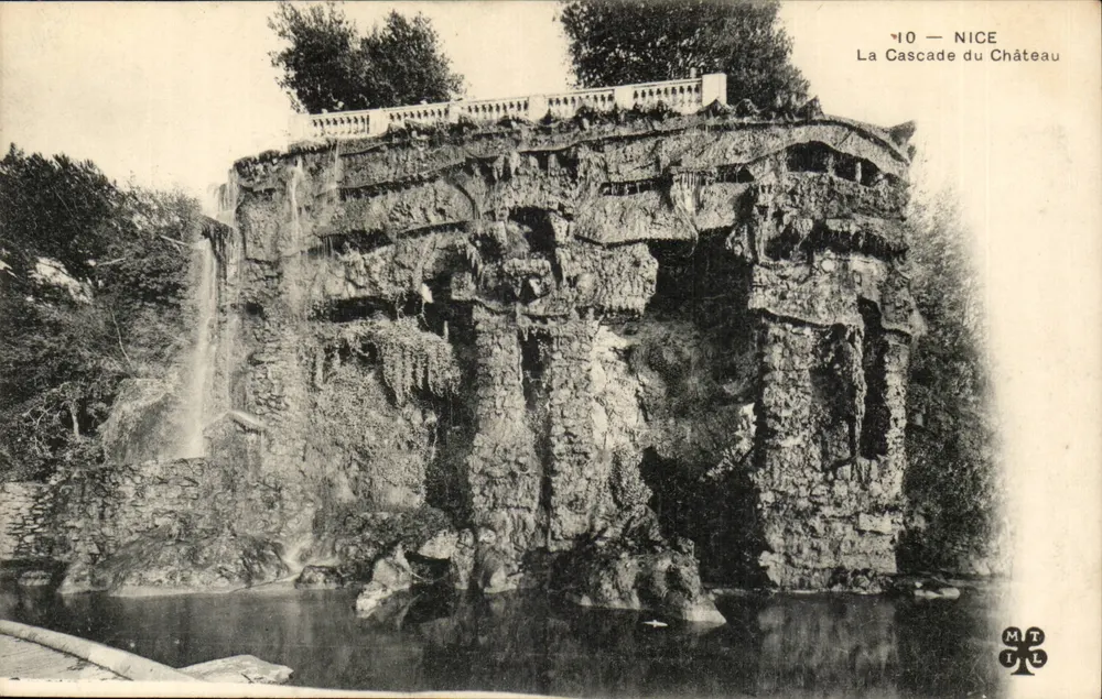 A Cachoeira do Castelo — Nice — editor MTIL, n°10 - Frente