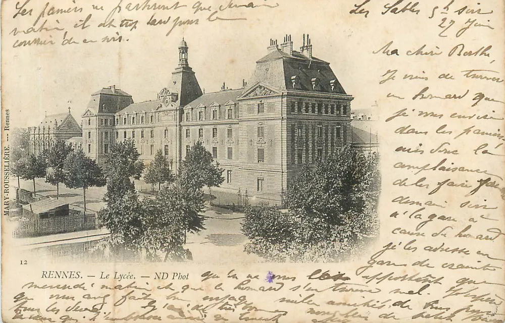 Rennes — Le Lycée — ND Phot - Frente