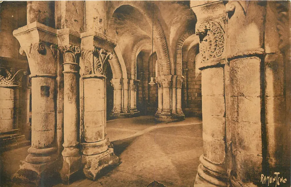 Saintes — Katedra św. Entropé — Krypta (szczegół) — Éditions Artistiques Raymond Bergevin - Awers
