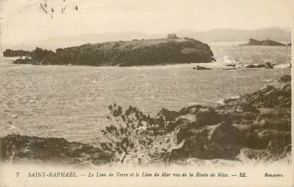 Saint-Raphaël — Le Lion de Terre und Le Lion de Mer vom Route de Nice aus gesehen — Selecta - Vorderseite