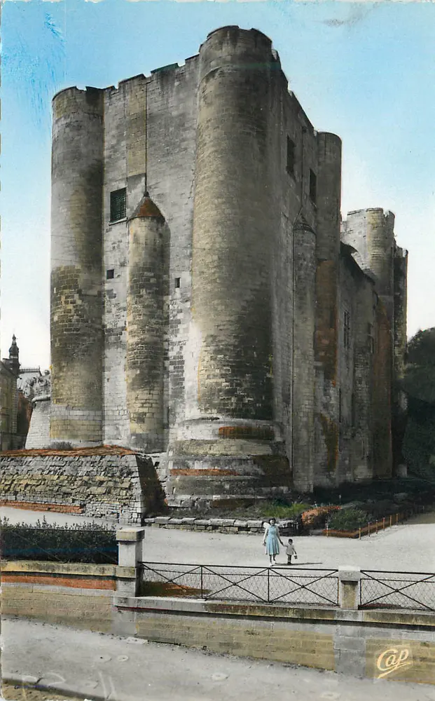 Niort - O Donjon — editor C.A.P. n°150 - Frente