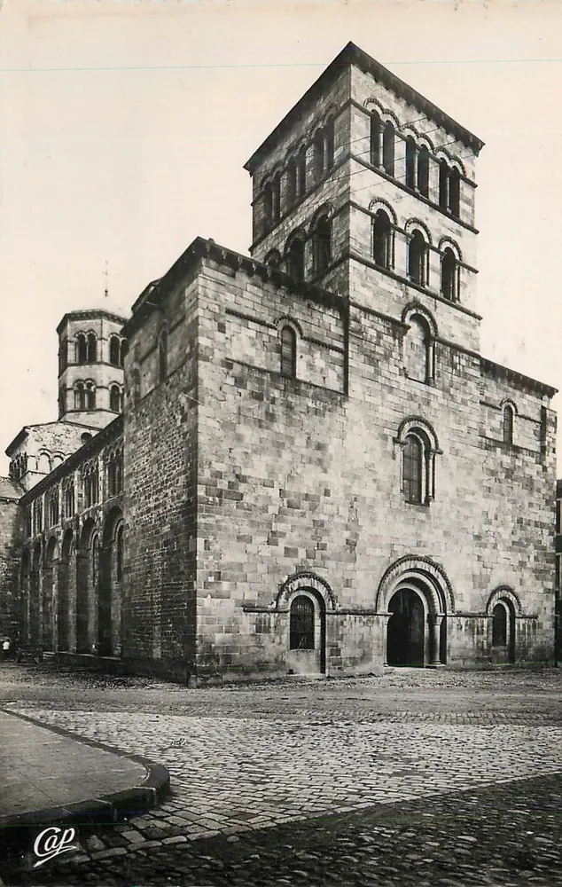 Issoire - Kerk van Sint-Paulus - Westelijke gevel — uitgever Réal-Photo, Parijs - Voorkant